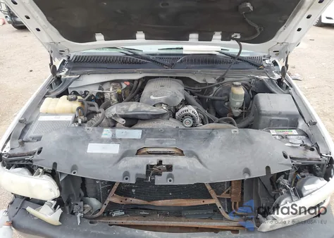 2002 Chevrolet Silverado 1500 Ls z USA, uszkodzony, nr VIN 2GCEC19V821194978